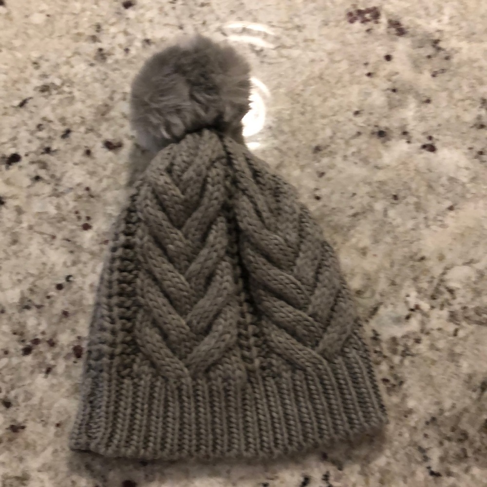 Grey Vince Camuto toboggan
